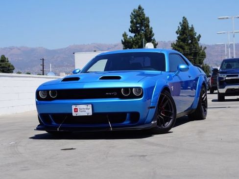Used 2019 Dodge Challenger SRT Hellcat w/ Widebody Package RWD image 4