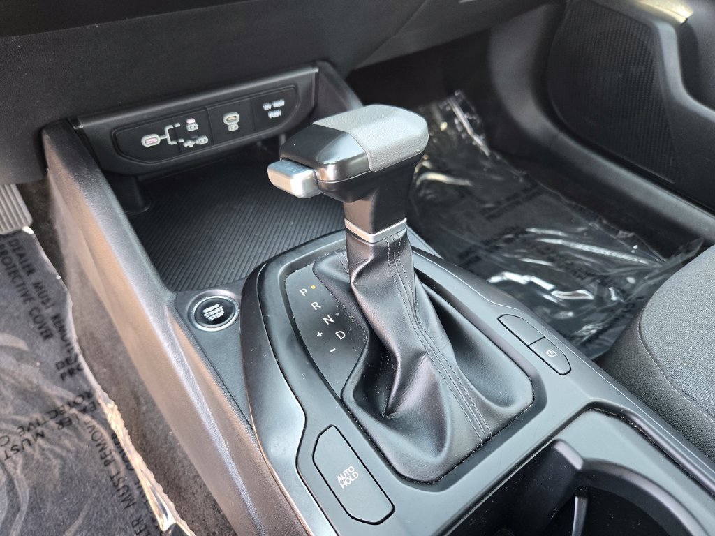 Used 2025 Kia K4 FWD image 14