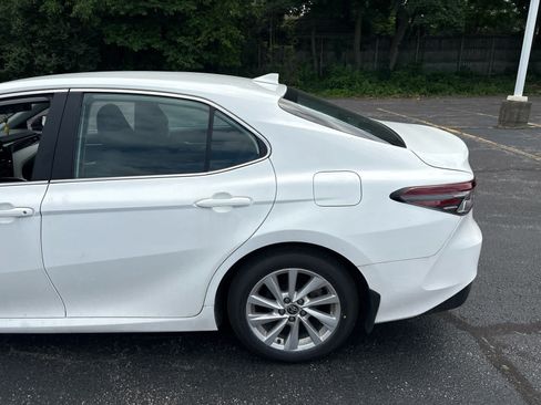 Used 2023 Toyota Camry LE FWD image 5