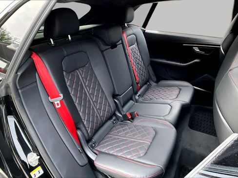Used 2026 Audi SQ8 Prestige AWD/4WD image 19
