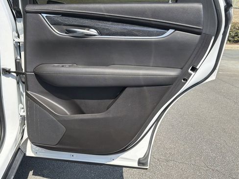 Used 2022 Cadillac XT5 Premium Luxury image 17