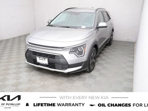 New 2026 Kia Niro EX FWD image 1