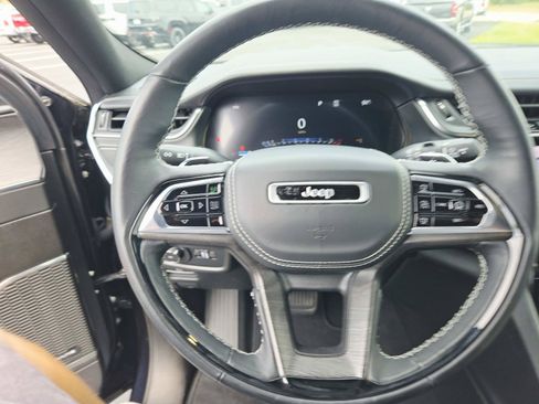 Used 2024 Jeep Grand Cherokee Overland w/ Adv Protech Group III AWD/4WD image 21