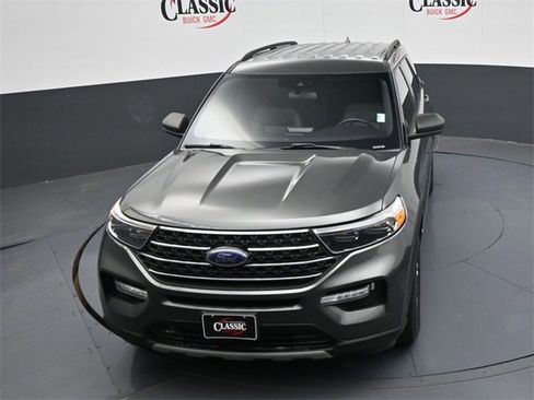 Used 2020 Ford Explorer XLT w/ Equipment Group 202A image 19