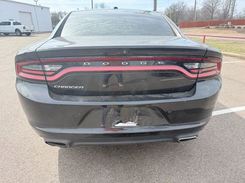 Used 2020 Dodge Charger SXT w/ Leather Interior Group image 4