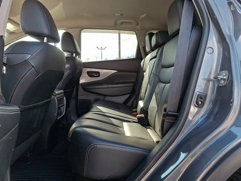 Used 2018 Nissan Murano SL w/ Midnight Edition Package image 10