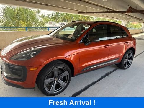 Used 2024 Porsche Macan Turbo AWD/4WD image 1