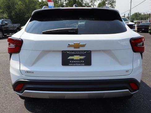 New 2026 Chevrolet Trax LT w/ LT Convenience Package FWD image 33