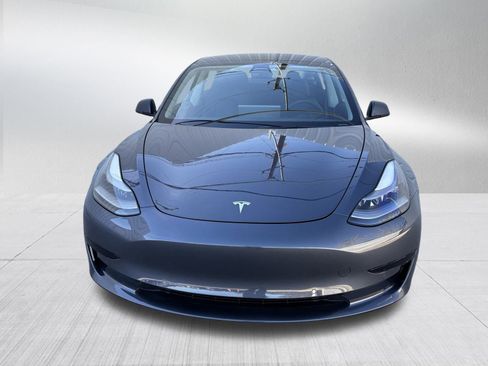 Used 2022 Tesla Model 3 Performance image 2