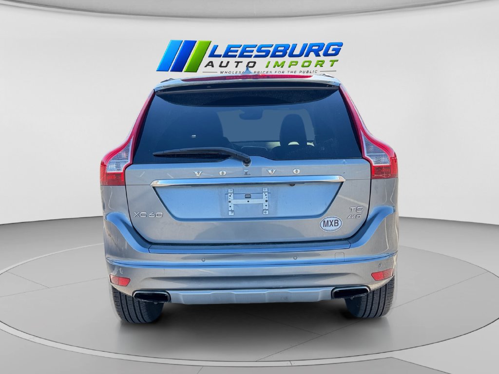 Used 2016 Volvo XC60 T5 Premier w/ Proximity Package AWD/4WD image 4