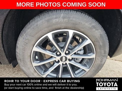 Used 2025 Cadillac XT4 Sport image 5