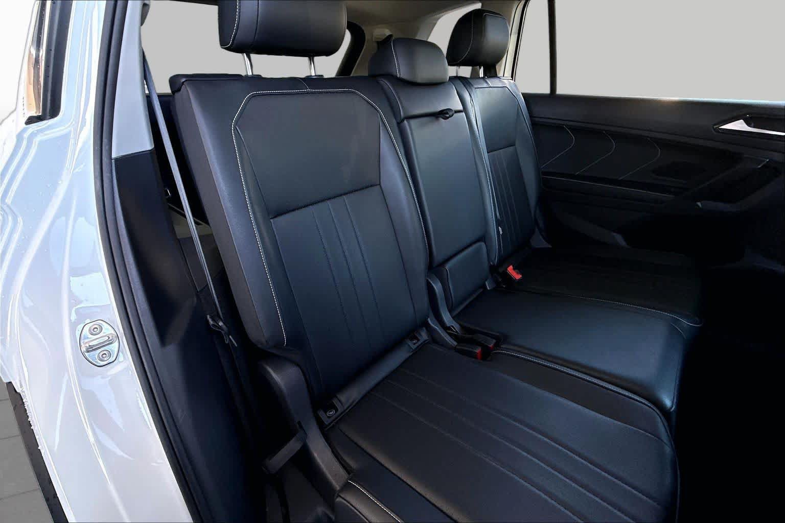 Used 2023 Volkswagen Tiguan SE FWD image 20