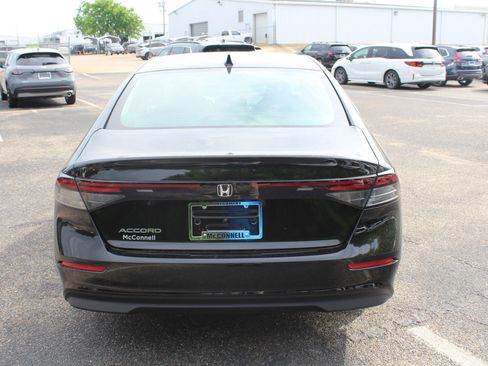 New 2025 Honda Accord LX image 4