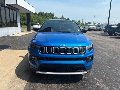 Used 2023 Jeep Compass Limited AWD/4WD image 9