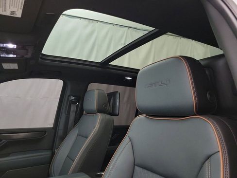 Certified 2025 GMC Yukon XL AT4 w/ AT4 Premium Plus Package image 9