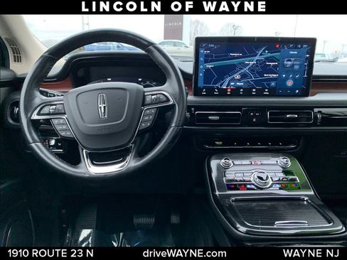 Certified 2022 Lincoln Nautilus Reserve image 24