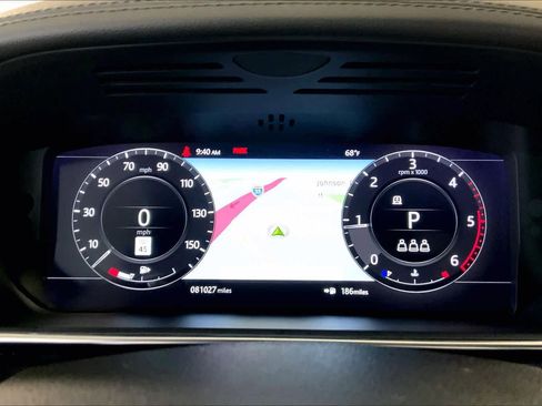 Used 2018 Land Rover Range Rover Sport HSE image 25