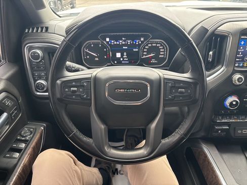 Used 2023 GMC Sierra 3500 Denali w/ Denali Ultimate Package image 24