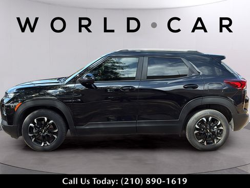 Used 2023 Chevrolet TrailBlazer LT FWD image 12