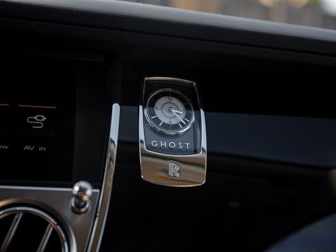Used 2014 Rolls-Royce Ghost image 27