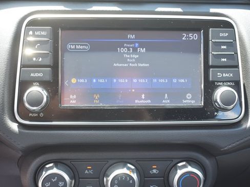 Used 2025 Nissan Versa S FWD image 22
