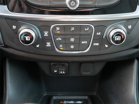 Used 2022 Chevrolet Traverse Premier w/ Redline Edition image 30