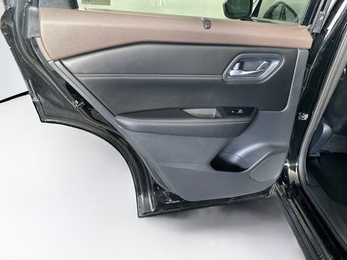 Used 2023 Nissan Rogue SV w/ SV Premium B Package FWD image 27