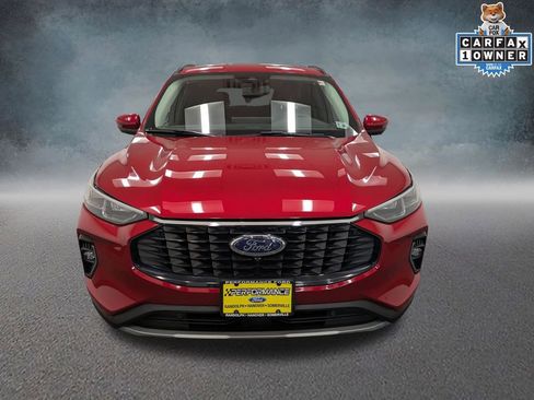 Used 2023 Ford Escape Platinum FWD image 2