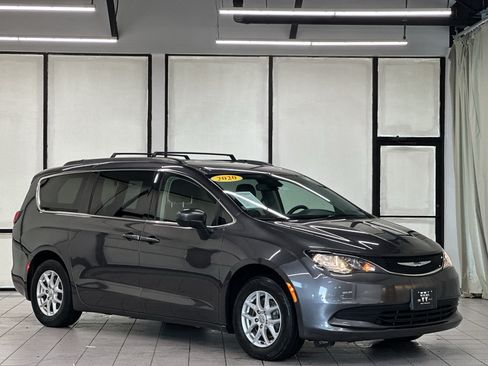 Used 2020 Chrysler Voyager Lxi FWD image 1