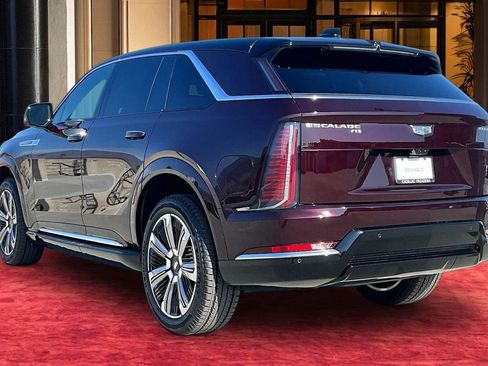 New 2026 Cadillac Escalade IQ Luxury 2 AWD/4WD image 4