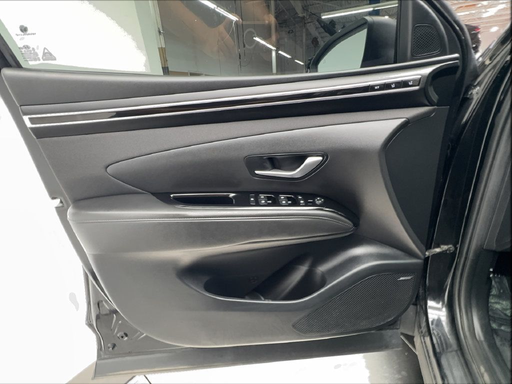 Used 2022 Hyundai Tucson Limited AWD/4WD image 25
