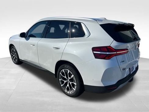 Used 2025 BMW X3 xDrive30i w/ Premium Package image 5