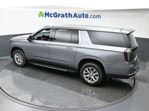 New 2025 Chevrolet Suburban Premier image 28