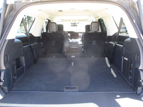 Used 2025 Ford Expedition Max Platinum AWD/4WD image 48