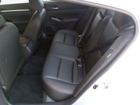 New 2025 Nissan Altima 2.5 SR image 13