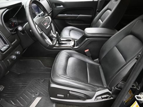 Used 2017 GMC Canyon SLT w/ Driver Alert Package AWD/4WD image 15