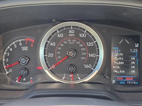 Used 2022 Toyota Corolla Cross LE image 10