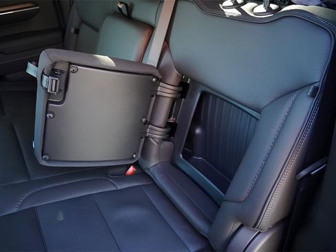 New 2026 GMC Sierra 1500 Denali w/ Denali Reserve Package image 38