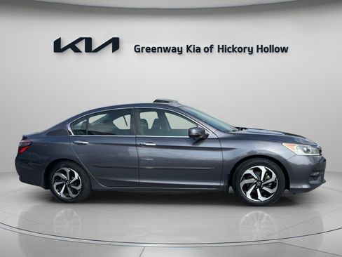 Used 2016 Honda Accord EX image 8