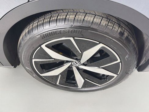 Used 2023 Volkswagen ID.4 Pro S RWD image 31