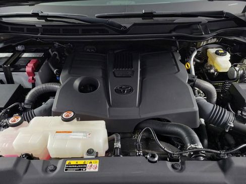 Used 2023 Toyota Tundra SR5 w/ SR5 Premium Package image 14