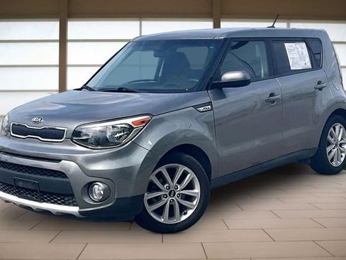 Used 2019 Kia Soul + FWD image 1