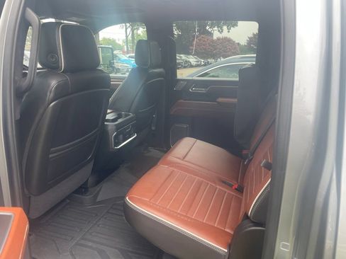 Used 2025 GMC Sierra 2500 Denali Ultimate w/ Max Trailering Package AWD/4WD image 5