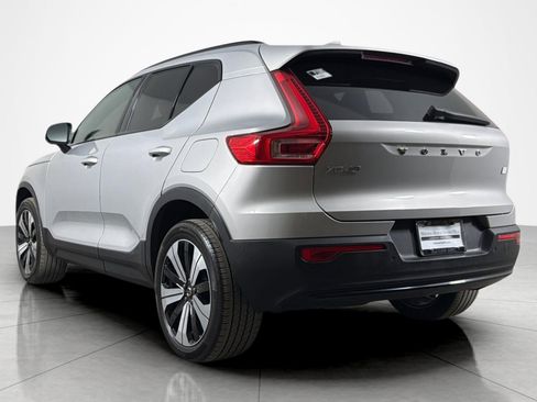 Used 2023 Volvo XC40 Recharge Plus AWD/4WD image 3