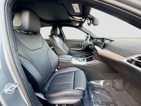 Used 2025 BMW 330i xDrive 330i xDrive image 16