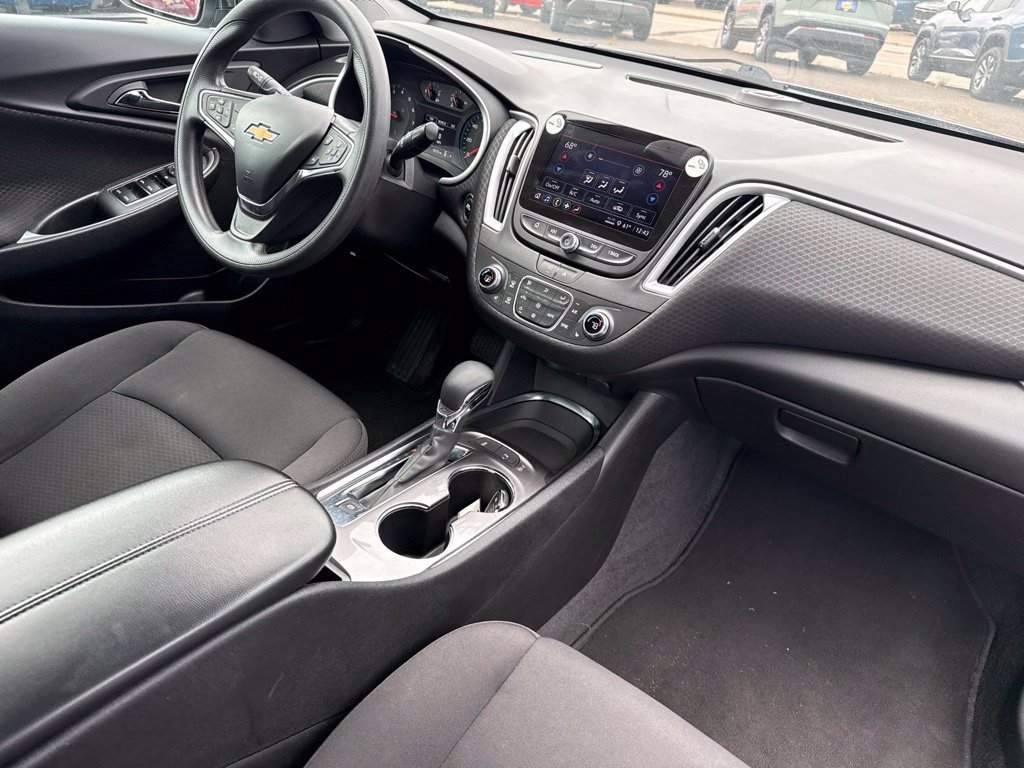 Used 2024 Chevrolet Malibu LT FWD image 39