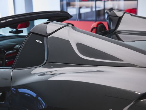 Used 2021 Ferrari 812 GTS image 50