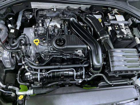 Used 2024 Volkswagen Jetta SE FWD image 18