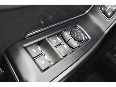 Used 2025 Ford F150 Lariat w/ Equipment Group 502A High image 19