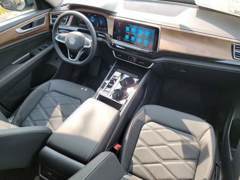 New 2026 Volkswagen Atlas SE image 32